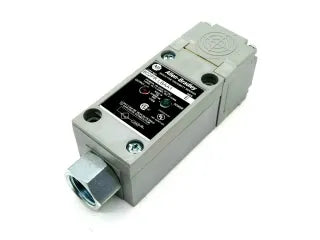 Allen Bradley 802PR-XBAH1 Proximity Sensor Nominal Sensing Distance 15mm